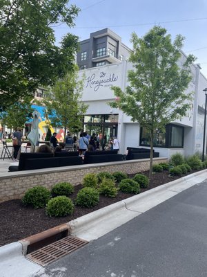 Honeysuckle Gelato Fenton by null