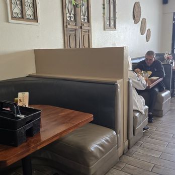 Scrambled - Inside - Breakfast & Brunch Near Me - Bakersfield, California