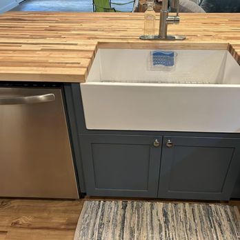Camgenuity - a kitchen with a sink and dishwasher - General Contractors Near Me Camgenuity - a kitchen with a sink and dishwasher - General Contractors Near Me