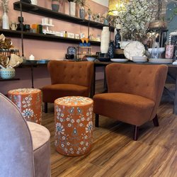 BloomBar Cafe et Fleurs - Inside