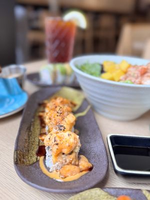 Lucky Trendy Sushi by null
