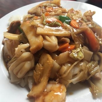 Stick & Bowl - Seafood and meat hufun noodles with sauce. - Chinese Near Me - London, XGL Stick & Bowl - Seafood and meat hufun noodles with sauce. - Chinese Near Me - London, XGL