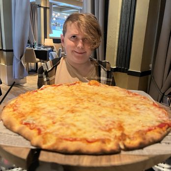Calabrese - Cheese pizza - Italian Near Me - Southlake, Texas