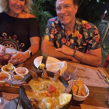 El Barracuda - Beautiful table outside. - Seafood Near Me - Nuevo Vallarta, NAY El Barracuda - Beautiful table outside. - Seafood Near Me - Nuevo Vallarta, NAY