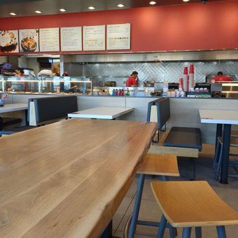 Panda Express - Dining and serving area - Chinese Near Me - Waukesha, Wisconsin