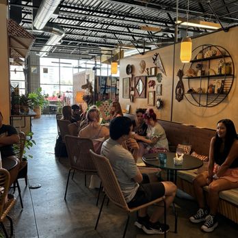 HITIDES Coffee - More seating - Coffee & Tea Near Me - Kansas City, Missouri HITIDES Coffee - More seating - Coffee & Tea Near Me - Kansas City, Missouri