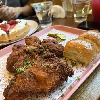 Honeymoon Chicken - Chicken Shop Near Me - Washington, DC, District of Columbia