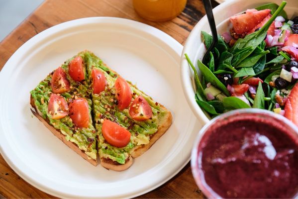 CraveWell Juicery & Cafe Westside Village by null