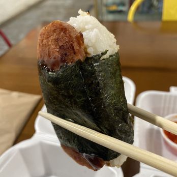 L&L Hawaiian Barbecue - Spam musubi - Hawaiian Near Me - Waco, Texas