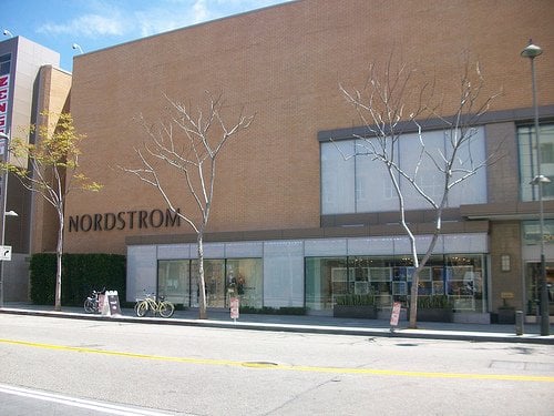 Nordstrom by null