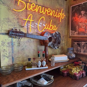 La Mulata - Cuban Near Me - Miami Beach, Florida