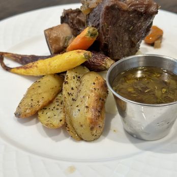 KasaKozak - a plate of meat and vegetables - Food Delivery Services Near Me KasaKozak - a plate of meat and vegetables - Food Delivery Services Near Me