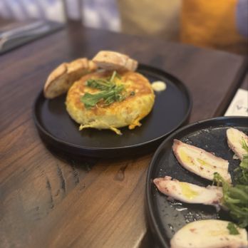 La Rambla Usa - Tortilla con Chorizo - Spanish Near Me - Tomball, Texas La Rambla Usa - Tortilla con Chorizo - Spanish Near Me - Tomball, Texas