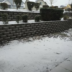 Valley Pointe Apartments - back patio