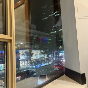 Shabusen Yakiniku House - Window seat - Japanese Near Me - Vancouver, British Columbia Shabusen Yakiniku House - Window seat - Japanese Near Me - Vancouver, British Columbia