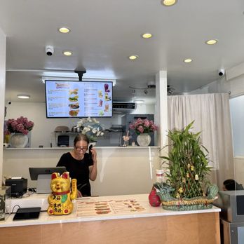 Banh Mi Paradise - Inside the take out place. Opened more than a month ago. - Vietnamese Near Me - Honolulu, Hawaii Banh Mi Paradise - Inside the take out place. Opened more than a month ago. - Vietnamese Near Me - Honolulu, Hawaii