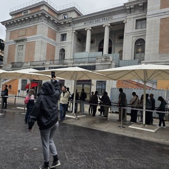 Museo Nacional del Prado - Queue to buy tickets - Museums Near Me - Madrid, M
