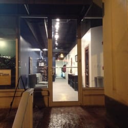 Blue Nectar Yoga - Total hole-in-the-wall!