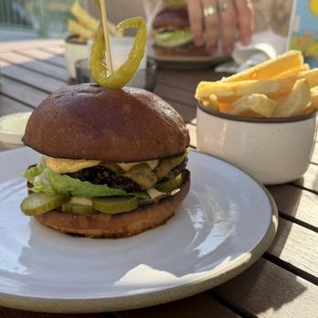 Olive & Rose - Burger Frites by the poolside - French Near Me - Long Beach, California Olive & Rose - Burger Frites by the poolside - French Near Me - Long Beach, California