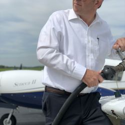 Avier - Fueling up the Seneca II
