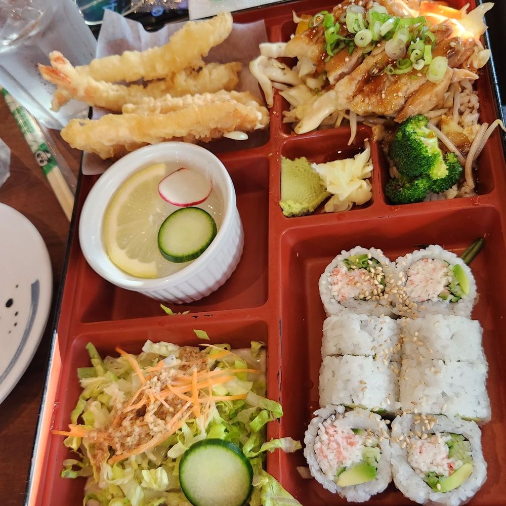 Taka Japanese Restaurant - Bento box - Japanese Near Me - Kamloops, British Columbia Taka Japanese Restaurant - Bento box - Japanese Near Me - Kamloops, British Columbia