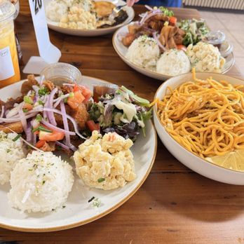 Makai Island - Lechon Bowl and garlic noodles 10/10 - Barbeque Near Me - Renton, Washington