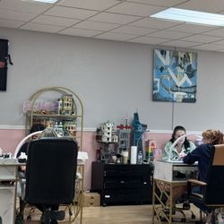 Manicure Stations