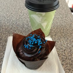Emma's Nook - What a deal-$1 cupcake