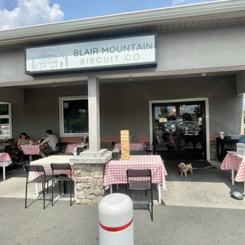 Blair Mountain Biscuit - American Near Me - Blackwood, New Jersey