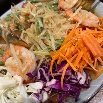 Kin Long Beach - Green Papaya Salad - Thai Near Me - Long Beach, California