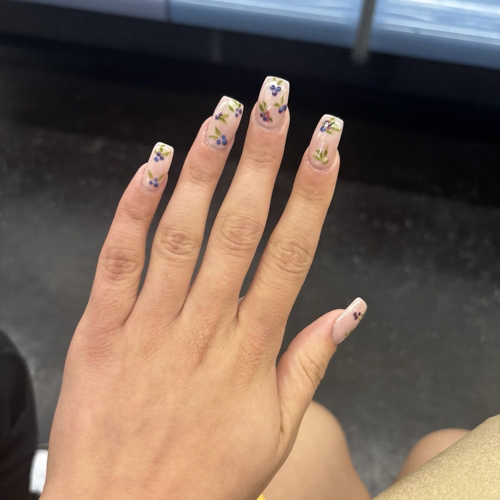 Nails Spa & Beyond - Thick acrylics with mediocre design - Nail Salons Near Me - New York, New York