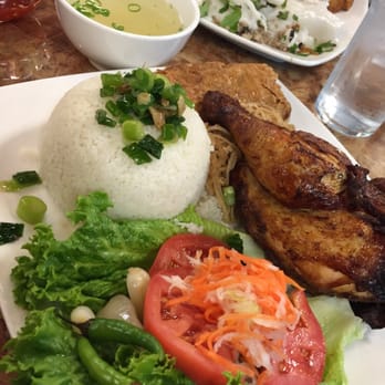 Com Tam Thanh - Yummy! Chicken + shredded pork skin + fried shrimp tofu thingy. - Vietnamese Near Me - San Jose, California