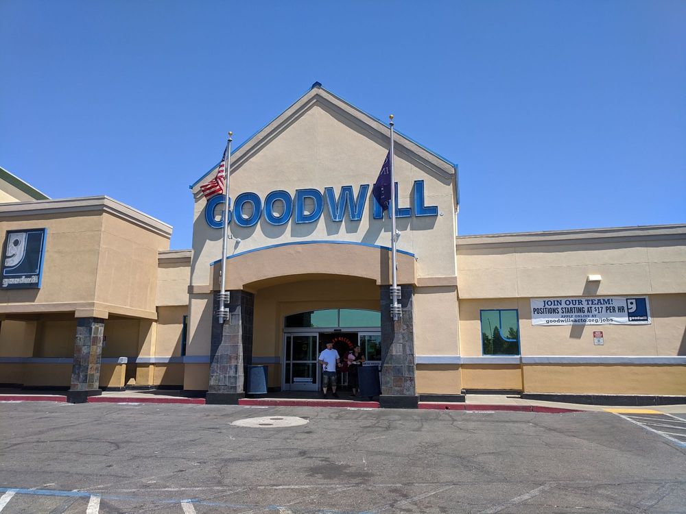 GOODWILL INDUSTRIES Updated September 2024 66 Photos & 56 Reviews