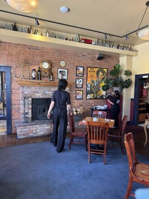 Charly's Pub & Grill by null