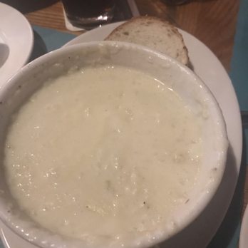 Candlelight Inn - American Near Me - Scarsdale, New York