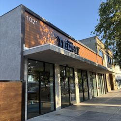 Philly Freeze-Me - Exterior