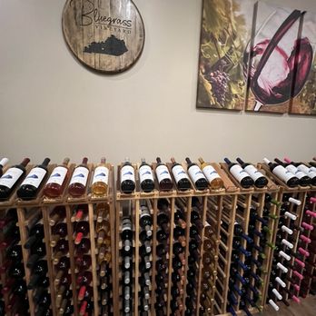 Bluegrass Vineyard - Wine Tasting Room Near Me - Smiths Grove, Kentucky