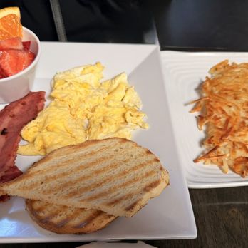 Crave Café - 2-2 Egg Breakfast - Creperies Near Me - Sherman Oaks, California Crave Café - 2-2 Egg Breakfast - Creperies Near Me - Sherman Oaks, California
