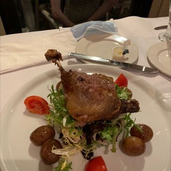 Café Cherrier - Duck salad - French Near Me - Montreal, Quebec Café Cherrier - Duck salad - French Near Me - Montreal, Quebec