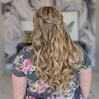 misscyllaneous - Loose curls with a half up braid - Blow Dry/Out Services Near Me - Santa Clara, California misscyllaneous - Loose curls with a half up braid - Blow Dry/Out Services Near Me - Santa Clara, California