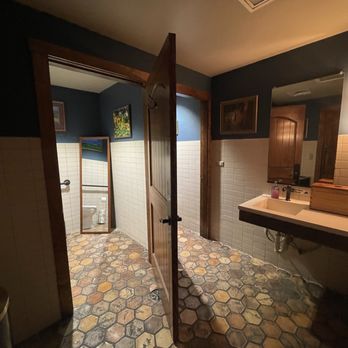 Barley Swine - Super clean bathrooms! - New American Near Me - Austin, Texas