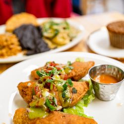 Gardenia's Cafe - Mama's Pasteles