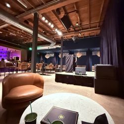Good Luck Lounge - Lounge area