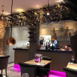 Casa Egitto - Stukje van het restaurant, met de bar en de keuken