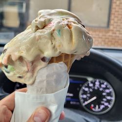 Cone Slingers - Peanut Butter M&M ice cream