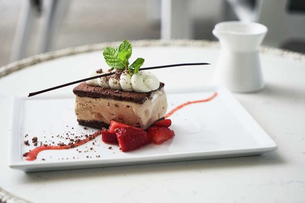 The Beverly Hilton by null