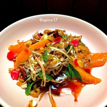 Chalong - Thai Near Me - New York, New York