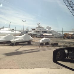 Playboy Marine Center - Yacht docking to the max