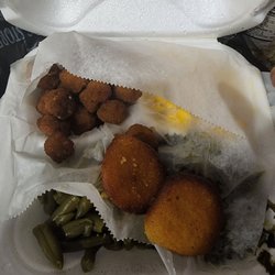 Carzell's KITCHEN - Okra, cornbread
