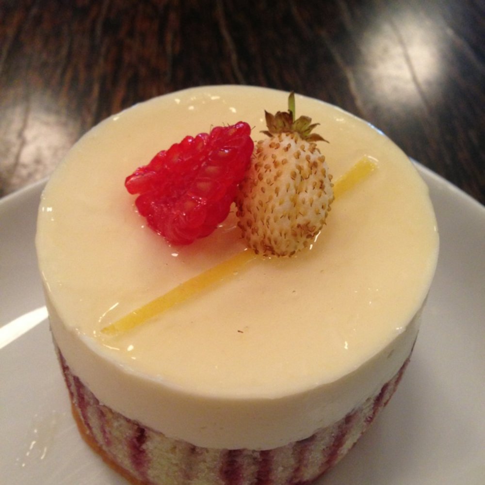 Thierry - Mousse au fromage blanc - Patisserie/Cake Shop Near Me - Vancouver, British Columbia